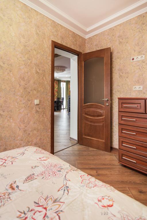 Best Apartments On Deribasovskoy Odessa Esterno foto